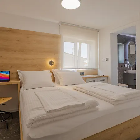 住宿加早餐酒店 Miki