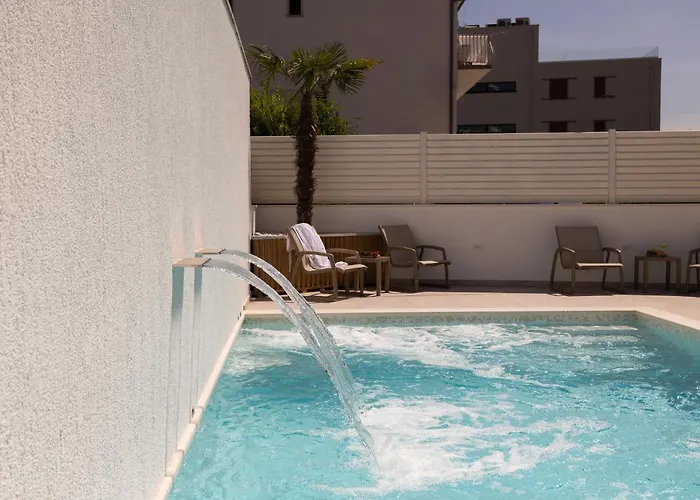 Miki פודסטראנה