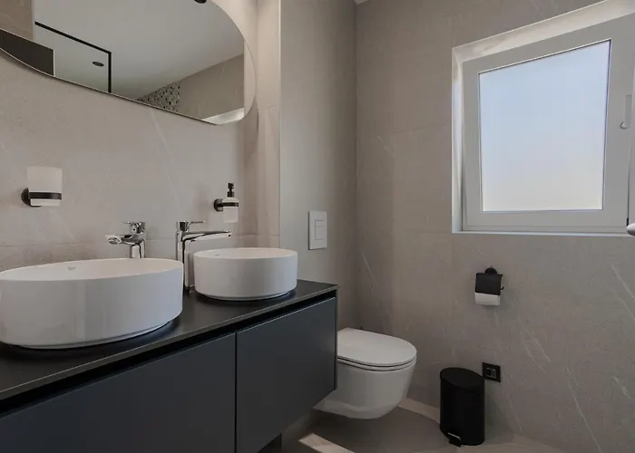 לינה וארוחת בוקר Miki