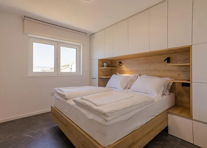 לינה וארוחת בוקר Miki פודסטראנה