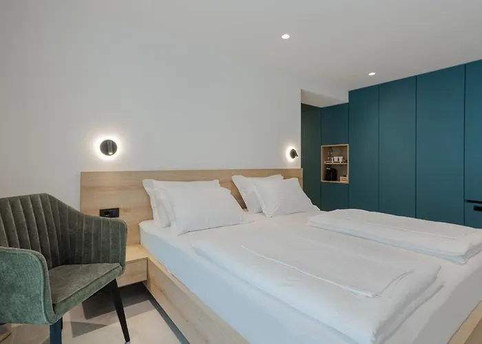 לינה וארוחת בוקר Miki