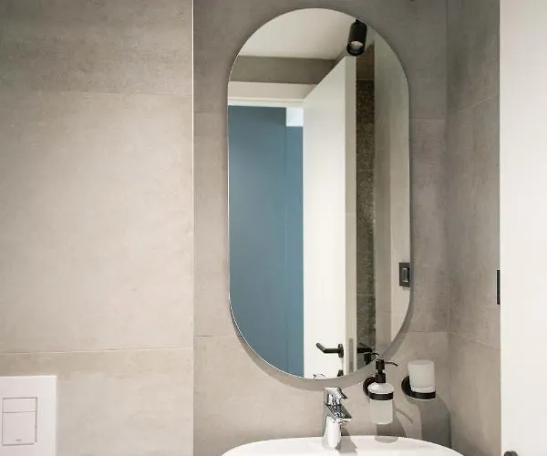 Miki פודסטראנה