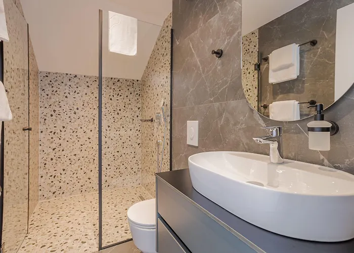 לינה וארוחת בוקר Miki פודסטראנה